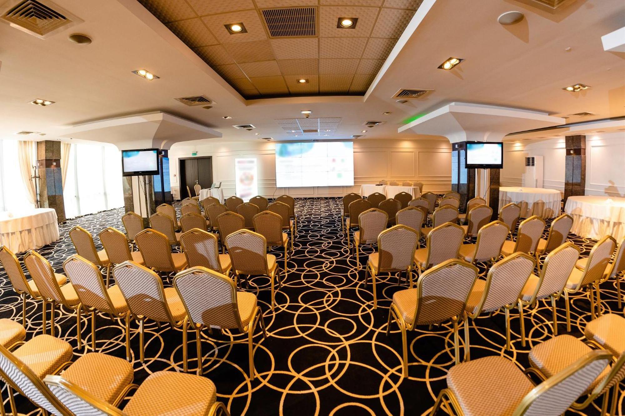 Business Hotel Conference Center & Spa Târgu-Mureş Eksteriør bilde